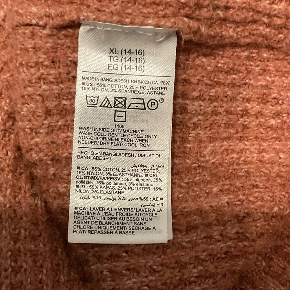 Old Navy Sweater in Warm Orange, soft rust color size 14-16